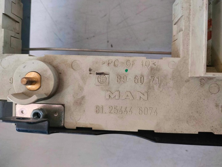 фото №3, Коробка предохранителей man tgl tgm 81.25444.6074