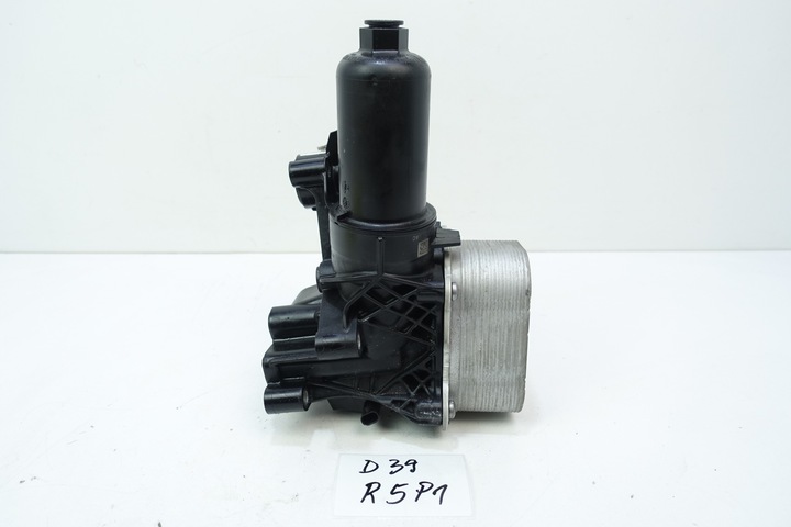 фото №1, Основание фильтра масла vw golf 2.0 05l115389ac
