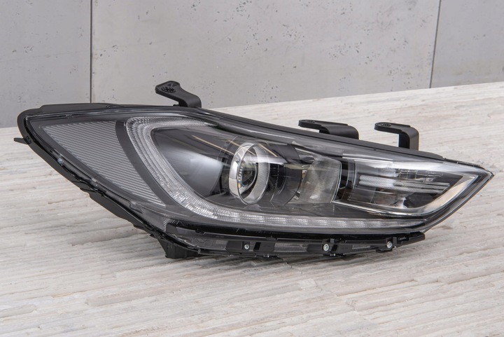 фото №12, Hyundai elantra vi ad 2015-2018 лампа передняя led правая 92102f2120