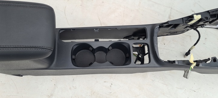 фото №8, Ford fiesta mk8 підлокітник шкіра блютуз oem