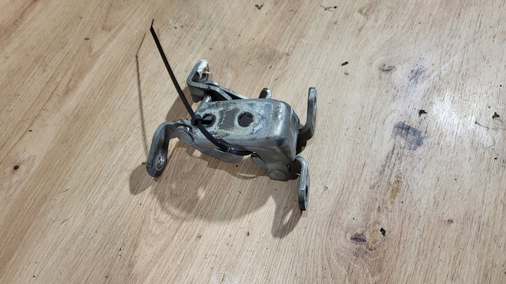 фото №7, Петлі двері лівий зад комплект honda civic viii 8 ufo hb 5d nh701m