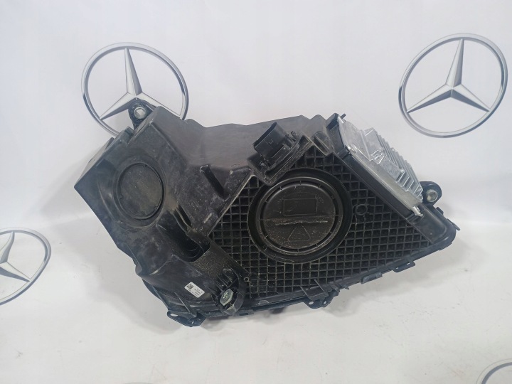фото №15, Mercedes glc w253 рестайлінг комплект лампа r+l повний led a2539066403 a2539066901