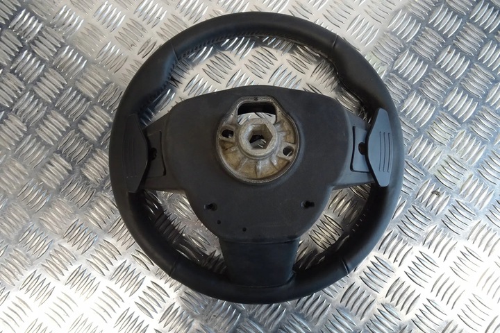 фото №11, Jaguar e-pace r-sport - руль лепестки