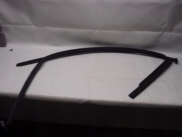 фото №8, Прокладка дверь правые перед vw tiguan ii 8w0837432