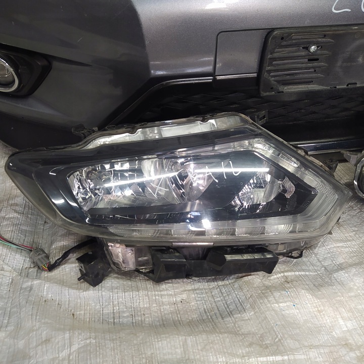 фото №5, Nissan x-trail t32 бампер капот лампи перед 4xpdc