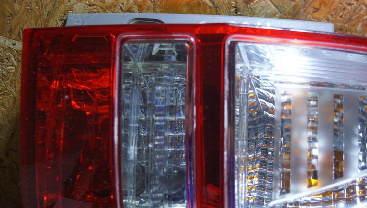 фото №9, Honda cr-v iii лампа правий зад c1834