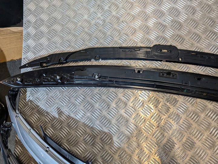 фото №9, Lucid air накладка спойлер свет сплав p11-l3a00a-10