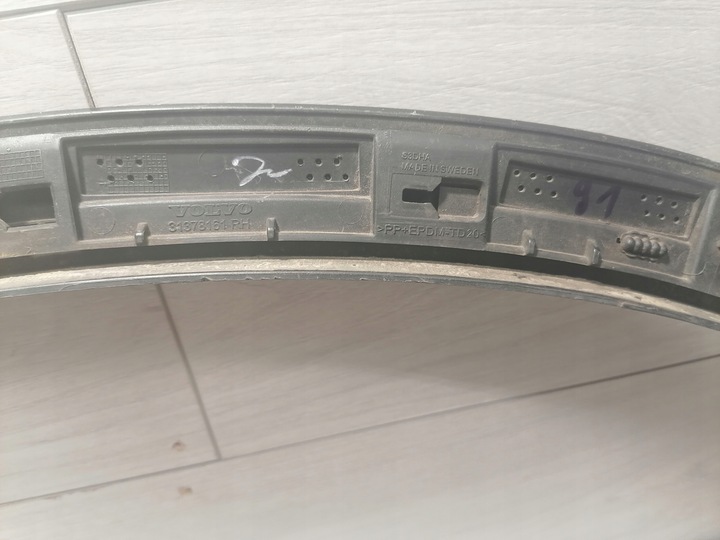 фото №9, Volvo оригінальний номер 31448328 планка крила