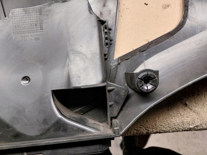 фото №9, Mercedes w212 3.0 cdi 15r верхня кришка захист двигуна a6420107367