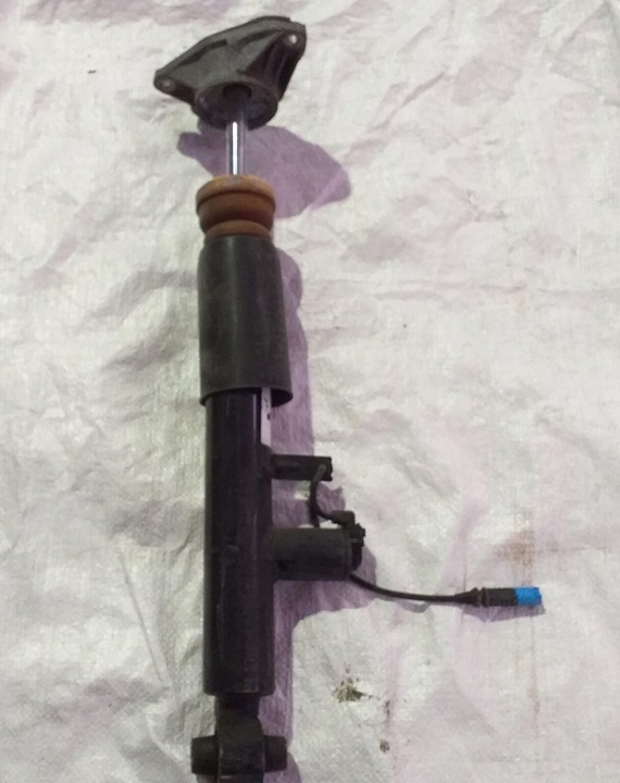 фото №1, Bmw 4 f33 амортизатор vdc задний x -drive 6851558