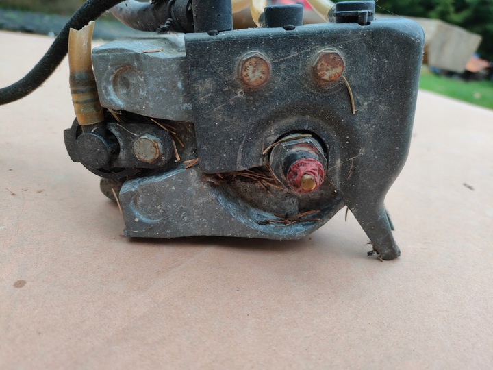 фото №8, Основание фильтра топлива mercedes w124 2,5d om605