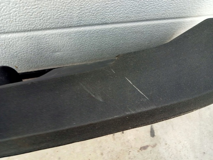 фото №11, Porsche taycan - обшивка захист правого стійка 9j1867234