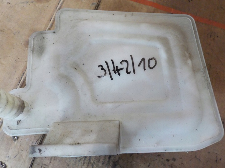 фото №6, Volkswagen golf v 1.4b бак sprywskiwaczy