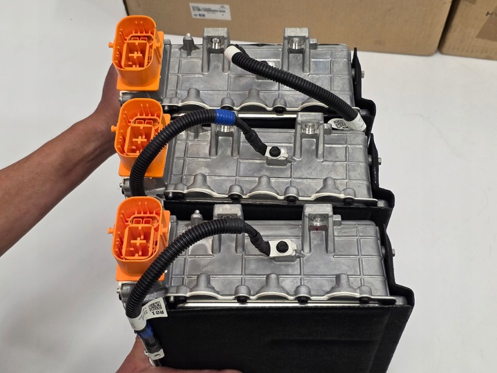 фото №15, Hyundai инвертор зарядное устройство hyundai ioniq 5 kia ev6 364001xab0 364a01xaa0