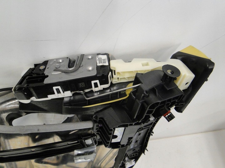 фото №9, Mercedes e 212 w212 рестайлинг вкладка дверь передние p