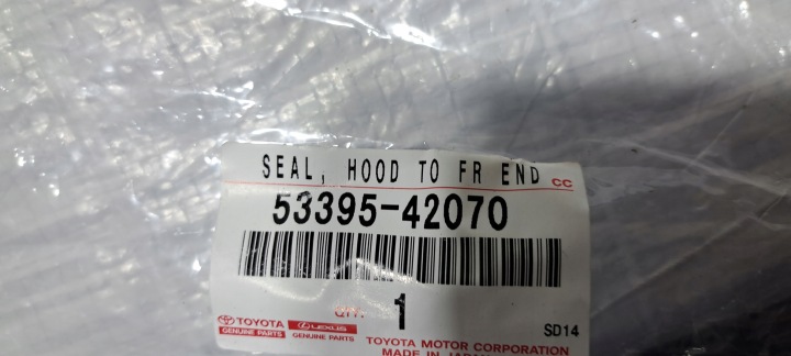 фото №6, Toyota rav4 ущільнювач бампера капота 53395-42070