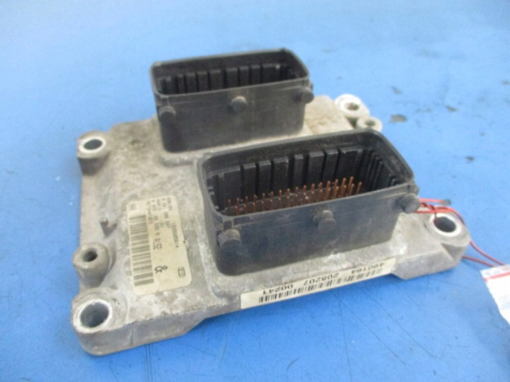фото №6, Lancia musa 1.4 843a1000 компьютер двигателя 55195526 0261208207