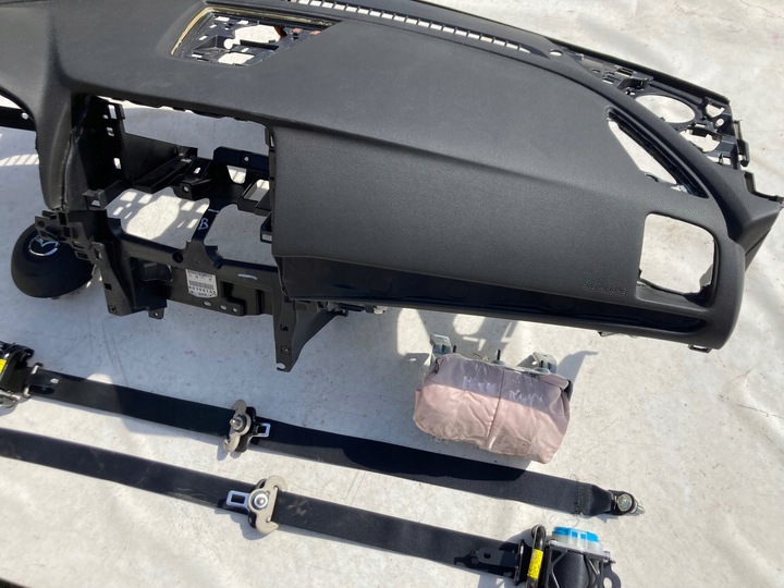 фото №6, Mazda 6 gj панель капот консоль подушки ремни