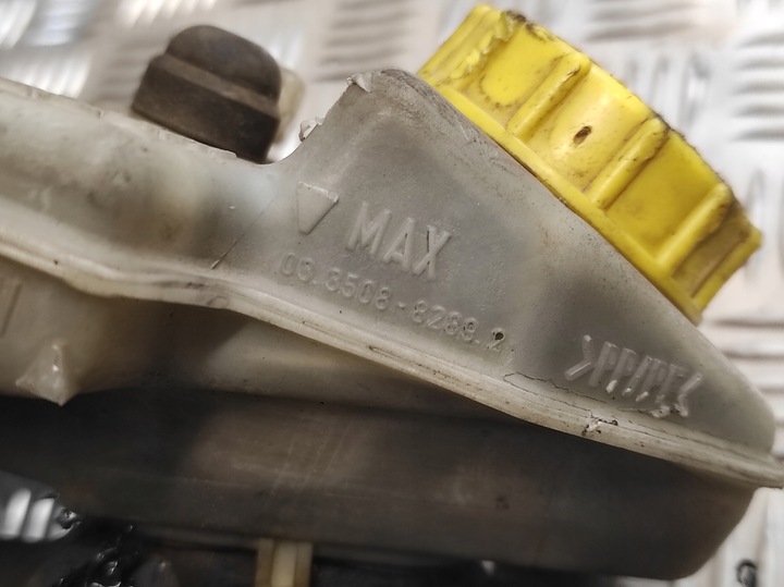 фото №9, Vw transporter t4 2.4 d підсилювач помпа гальмівна основа педалі 701612101k