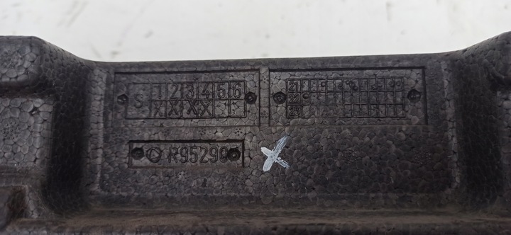 фото №13, Mercedes eqs 2021- абсорбер бампера перед датчик пішоходів a2978850004