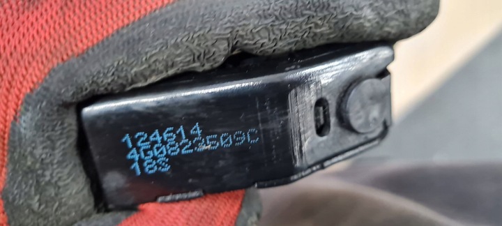 фото №8, A6 c7 4g рестайлінг s6 замок капота перед 4g0823509c s7 4g a7