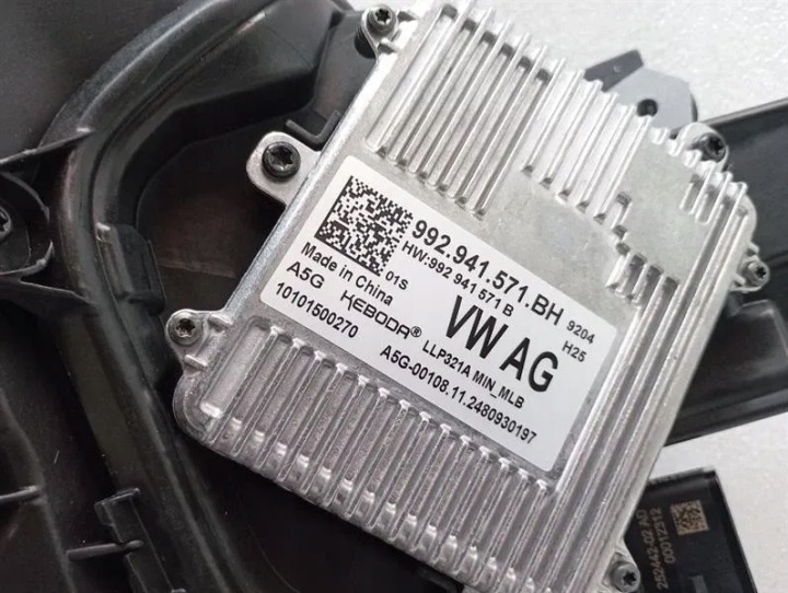 фото №13, Porsche ліве фара 992941015ae