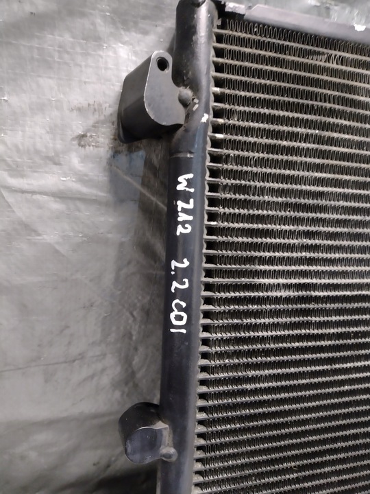 фото №9, Радіаторів кондиціонера mercedes w212 2,2cdi автомат
