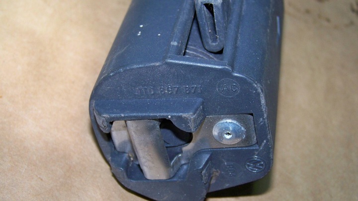 фото №9, Vw touran i 1 ролета багажника