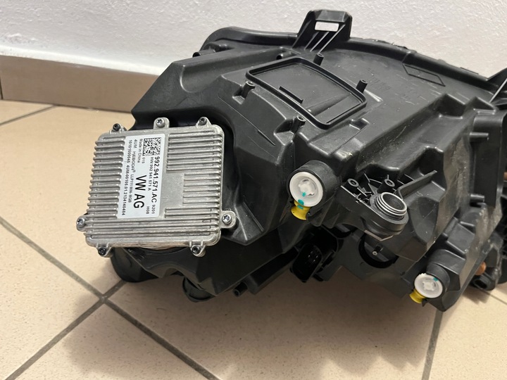 фото №14, Skoda kamik kamiq повний led 658 19- лампа передня перед права 658941016b