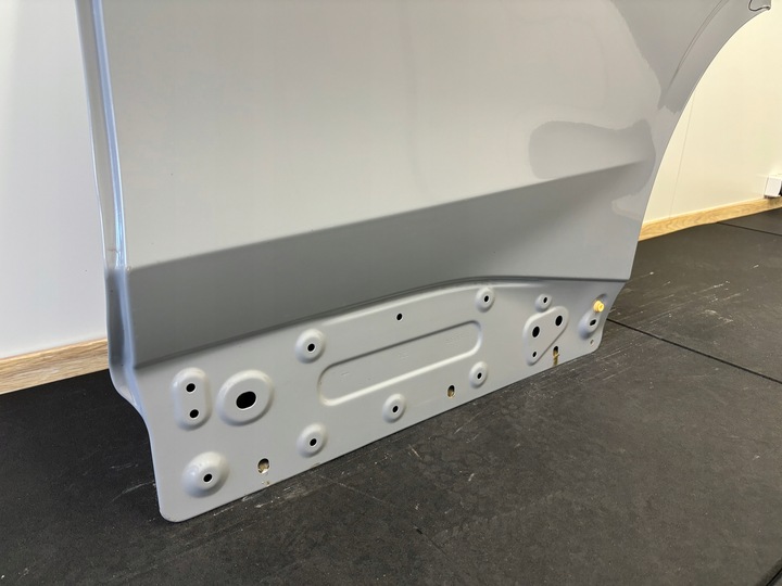 фото №4, Renault megane e-tech 2022r- дверь левая зад задние