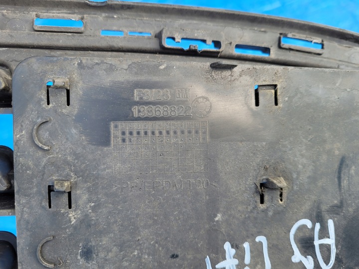 фото №15, Запчастини | astra j решітка решітка середня бампера перед рестайлінг 13368822