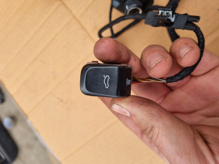 фото №9, Панель переключатель стекло левый перед audi a4 b8 выключатель зеркал 8k09595656