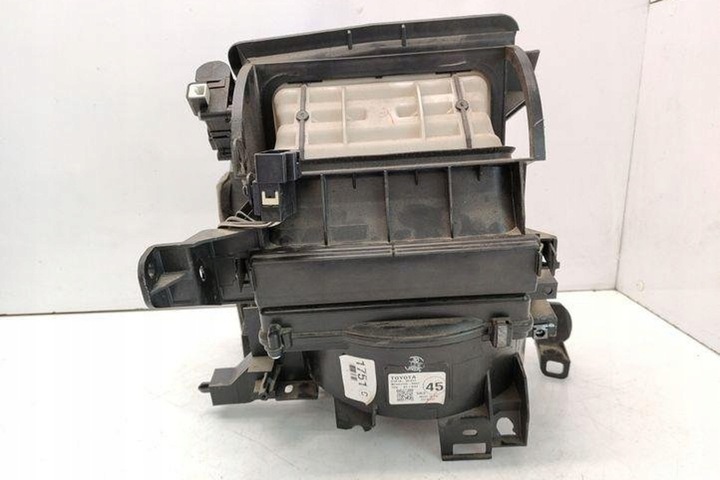 фото №8, Обігрівач toyota avensis _t25_ 8701005451 2.0l бензин 108kw 2007