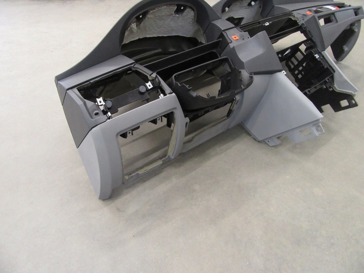 фото №6, Панель раздаточная bmw 5 e60 e61 европа 03-05r. кружки серый