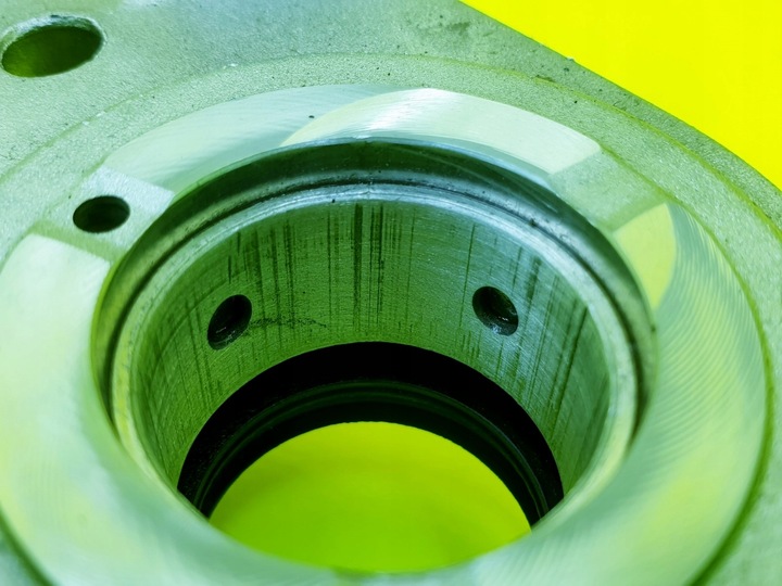 фото №8, Основание привода распределительный вал s6 c7 s7 c7 a8 4.0 tfsi ctg 079109359dg