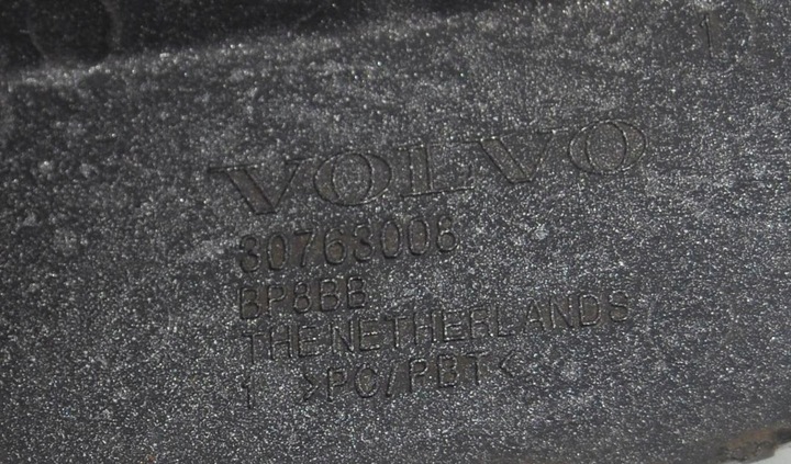 фото №6, Заглушка фаркоп бампера зад задняя заднего volvo v50 рестайлинг fl 30763008 426-26