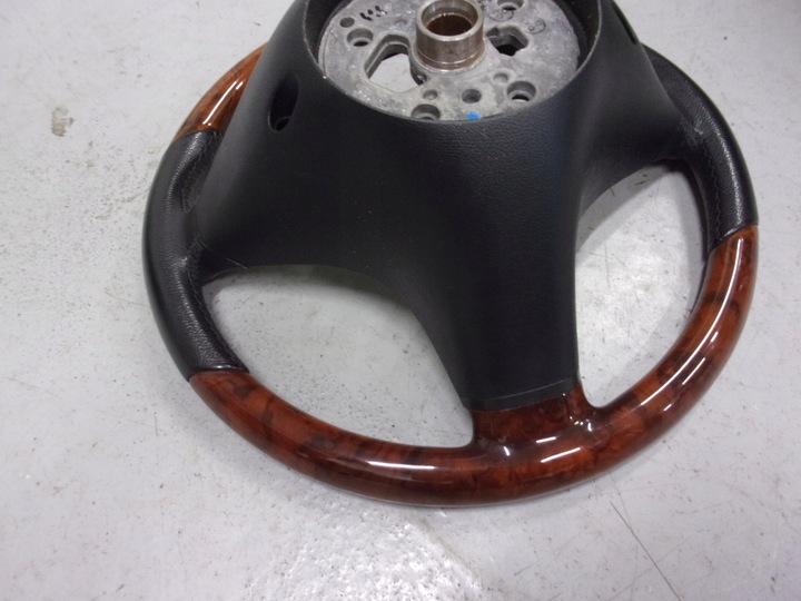 фото №8, Mercedes r230 sl 500 рестайлинг руль дерево кожа a2304602418