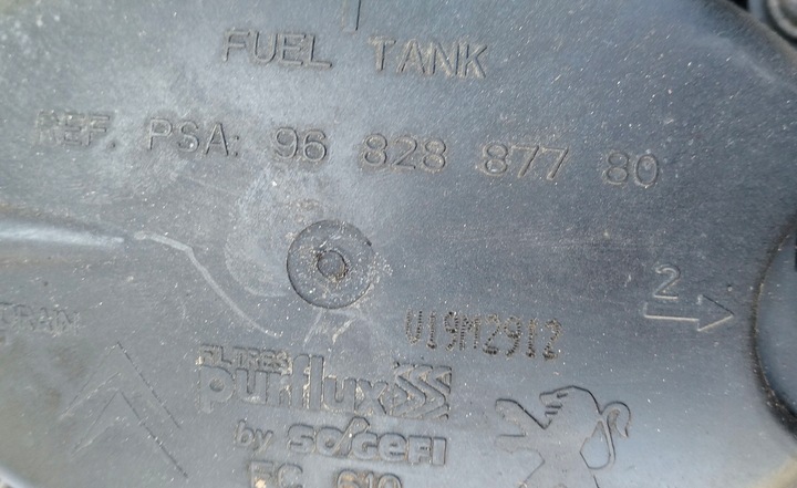 фото №8, Корпус фильтра топлива citroen c5 iii x7 3.0 hdi 9682887780