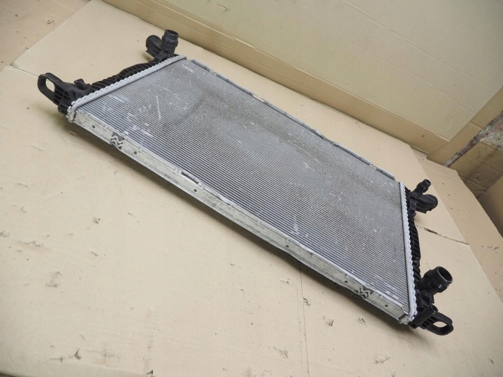 фото №14, Audi a4 b9 a5 a6 c8 a7 радиатор основний  8w0121251aa