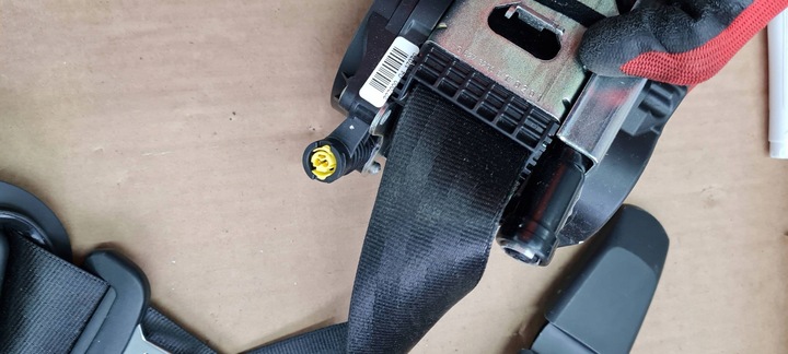 фото №8, A5 8w pas безопасности левый перед 8w0857705m po выстрел a4 b9 8w