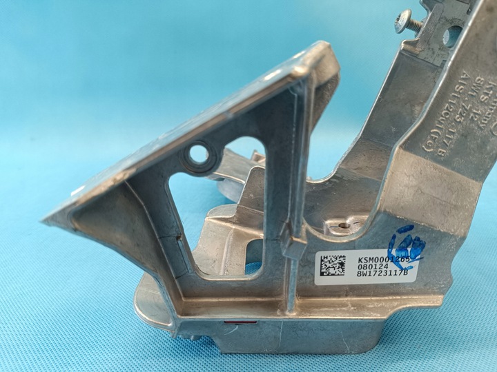 фото №11, Audi a4 b9 2024 r avant 2,0 tfsi 110kw гальмо каркас педалей 8w1723117b