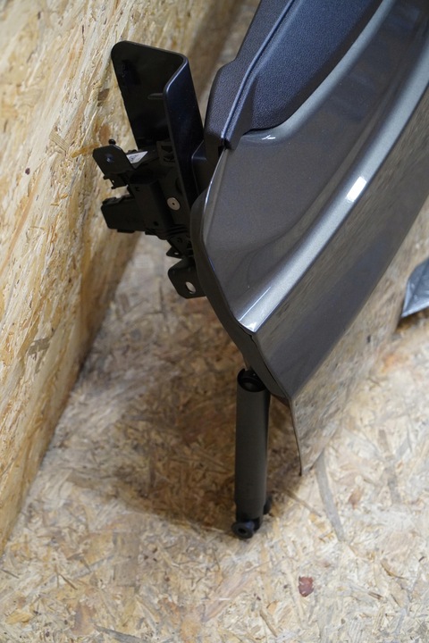 фото №10, Боки крышки зад замок доводчик c3d bmw x5 g05 24r оригинал идеальное состояние