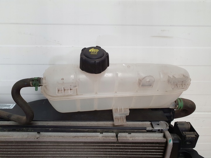 фото №9, Комплект радиатор воды кондиционера вентилятор корпус renault zoe i 18r