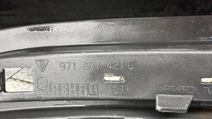 фото №9, Porsche panamera 971 задній бампер 971807421c