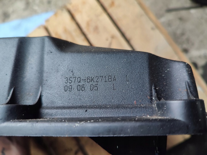 фото №3, Крышка клапанов mondeo mk3 2,0tdci 3s7q6k271ba