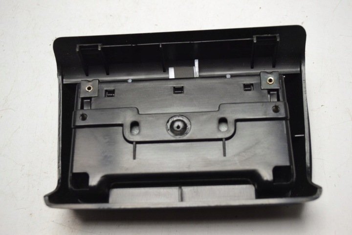 фото №6, Mercedes w124 e класс пепельница интерьера