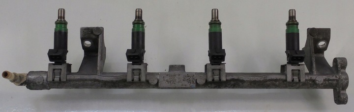 фото №1, Ford fiesta mk5 02 r 1.25 планка впрыскивающий форсунки