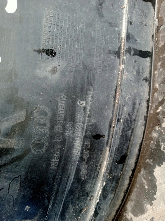 фото №12, Audi a4 b9 подкрылок левая перед 8w0821171a правые перед 8w0821172a