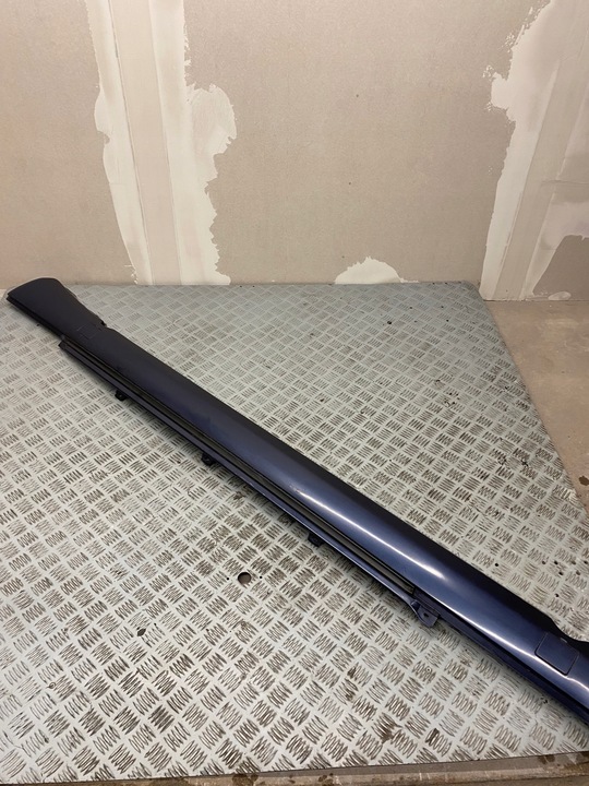 фото №1, Планка накладка порога правая mercedes w124 купе 1246901240