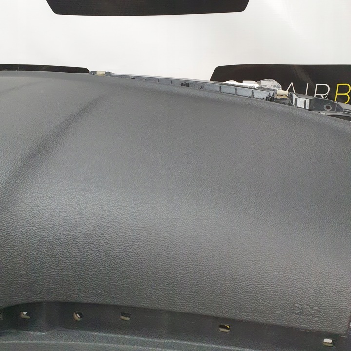 фото №6, Chrysler 300c торпедо консоль подушки ремни подушка